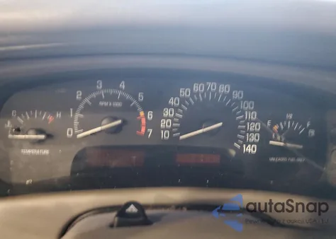 2000 Buick Park Avenue from USA, damaged, VIN 1G4CW54K1Y4296201